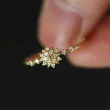 Load image into Gallery viewer, Rose Gold Color Twist Classical Cubic Zirconia Wedding Engagement Ring for Woman Girls Austrian Crystals Gift Rings Bague Femme